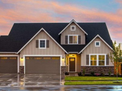 house with hurricane rated garage door