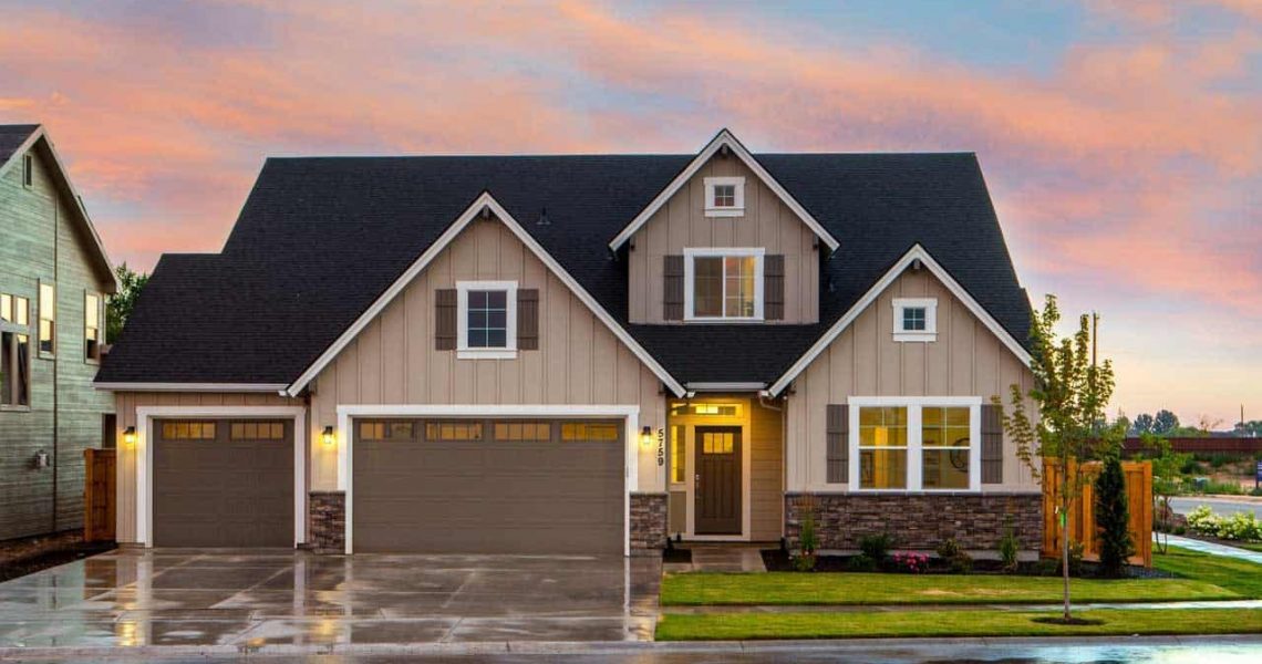 house with hurricane rated garage door